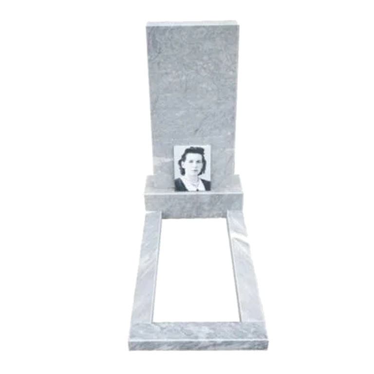 Памятник 33